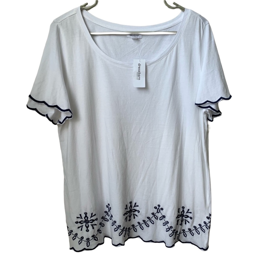 WESTPORT Women’s White w/ Navy Blue Embroidered Bottom Cap Sleeve Blouse
